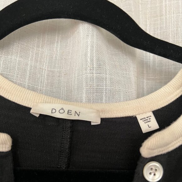 Doen Clover Tee in Black, Size Large - Picture 3 of 3